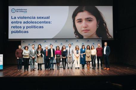 La ministra Rego promueve la educación sexual y políticas contra la violencia adolescente