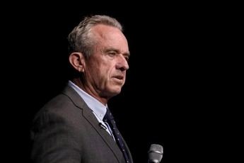 Más de 17,000 médicos piden al Senado que rechace a RFK Jr. como secretario de Salud